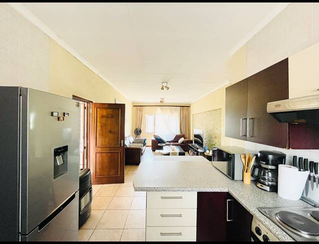 2 BEDROOM APARTMENT RENTED IN PAULSHOF